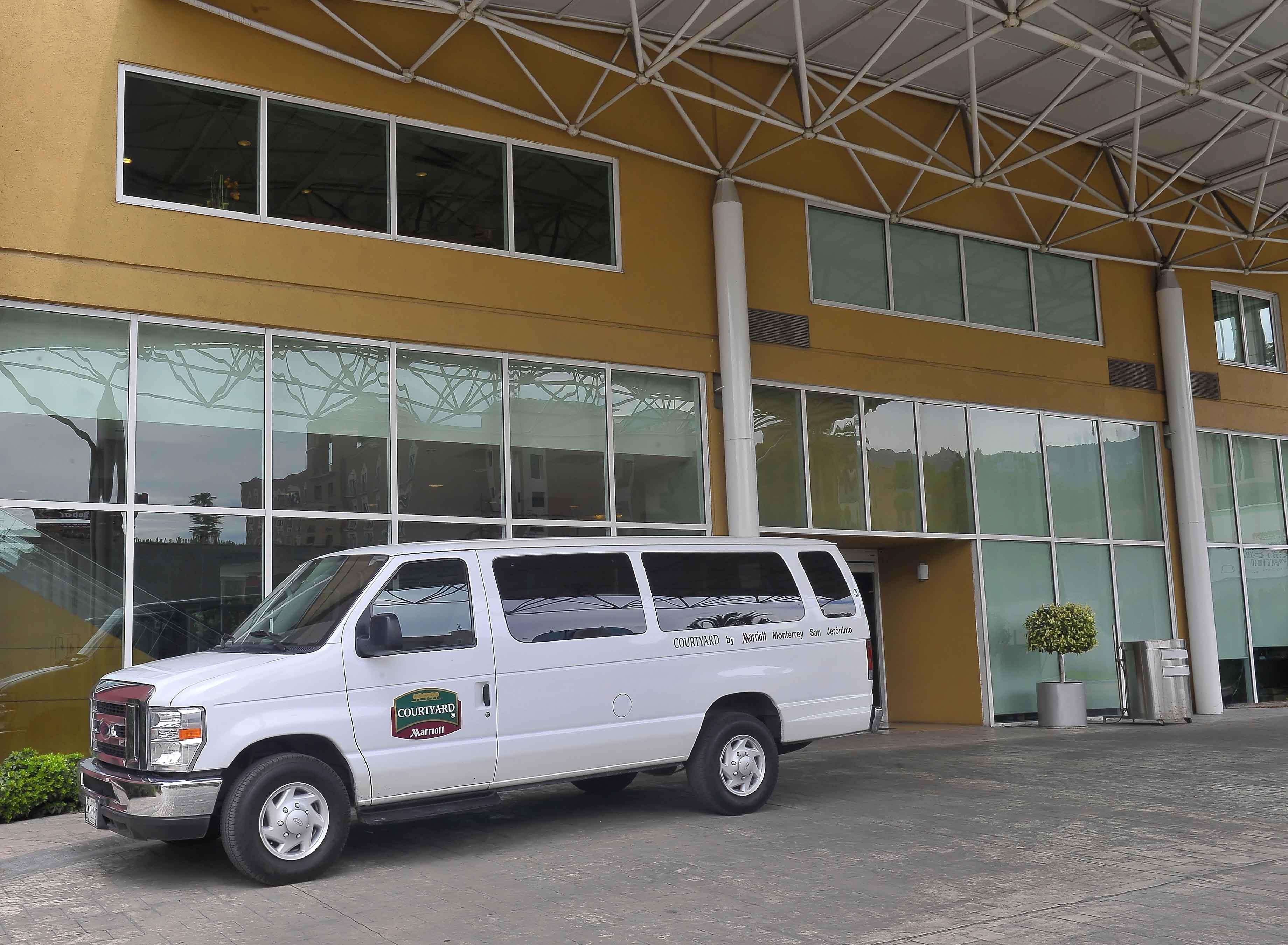 Courtyard Monterrey San Jeronimo Hotel Exterior foto